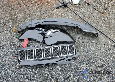 2020 Jeep Grand Cherokee Limited 4X2 z USA, uszkodzony, nr VIN 1C4RJEBG6LC201979